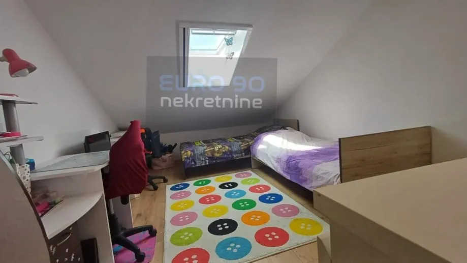 zadar/bokanjac-renoviran i namješten veliki stan 89m2,2parkirna mjesta - slika 9
