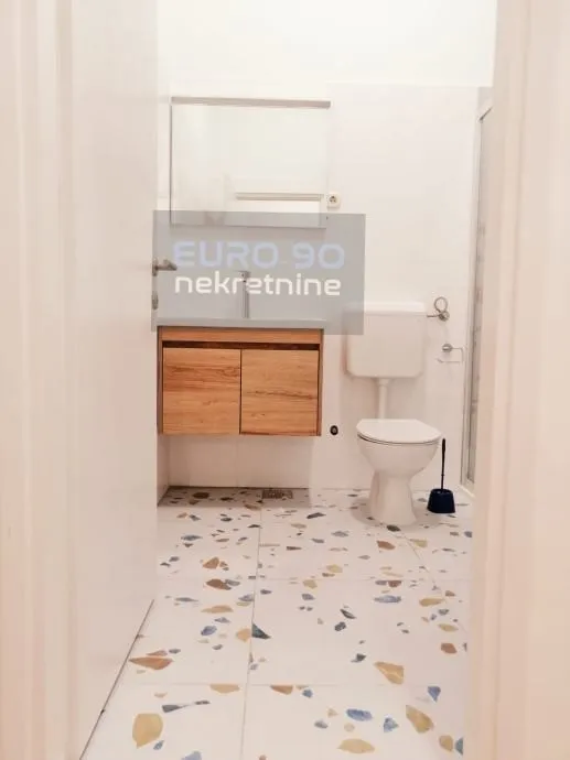 zadar/bokanjac-renoviran i namješten veliki stan 89m2,2parkirna mjesta - slika 11