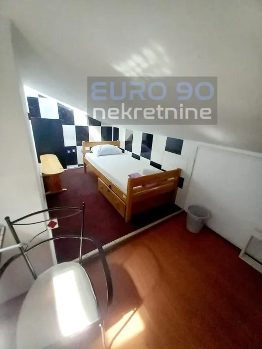 zadar/poluotok- renovirani hostel u samom centru grada - slika 16