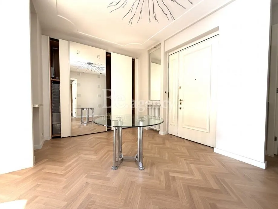 zagreb, centar - trg bana jelačića 154 m2 (najam) (iznajmljivanje) - slika 4