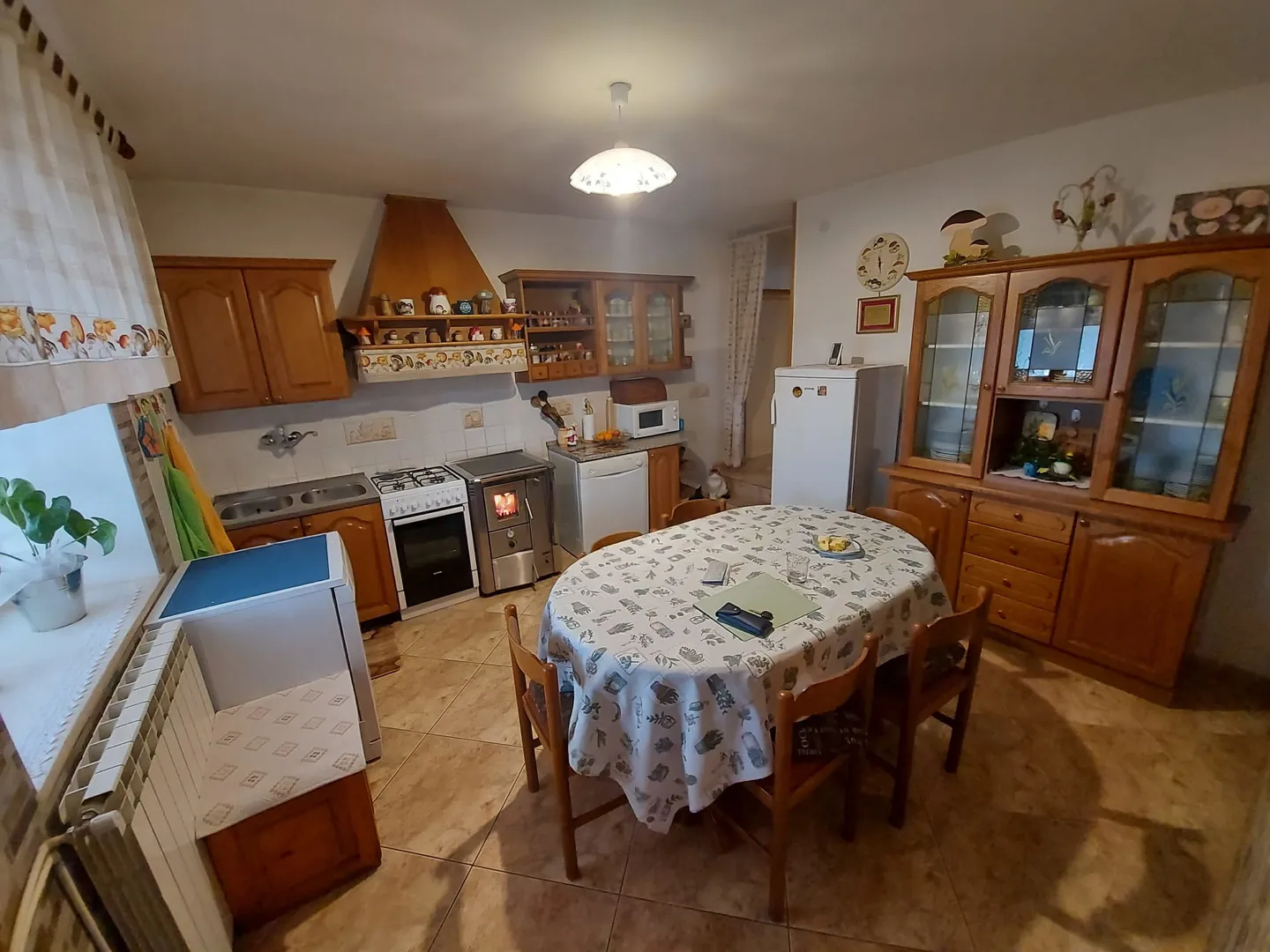 kamena istarska kuća s otvorenim pogledom u okolici buja - slika 6