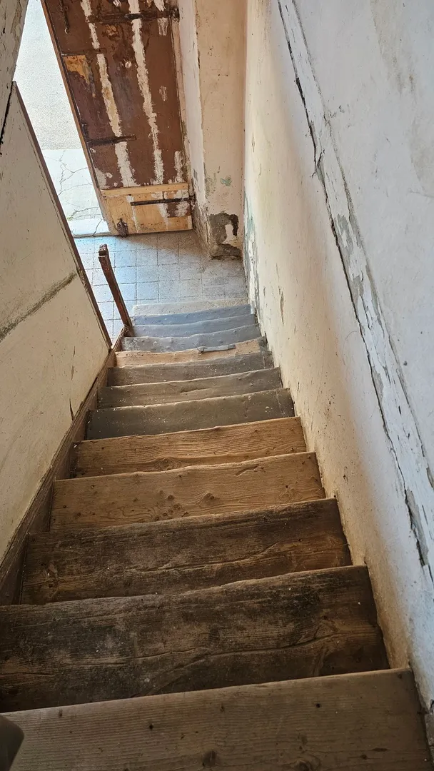 kamena kućica u centru brtonigle - slika 3