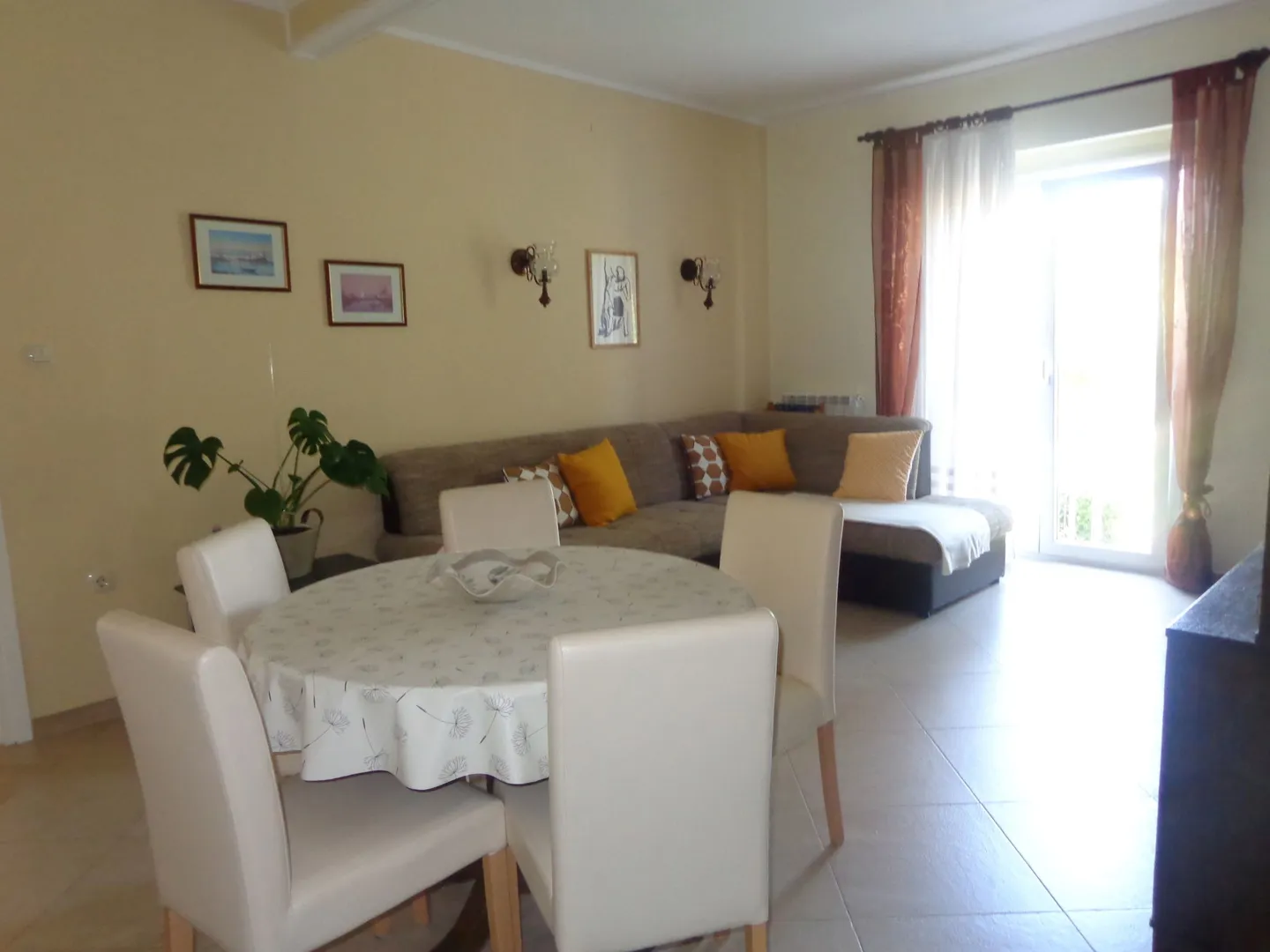 vila u prvome redu do mora - slika 3