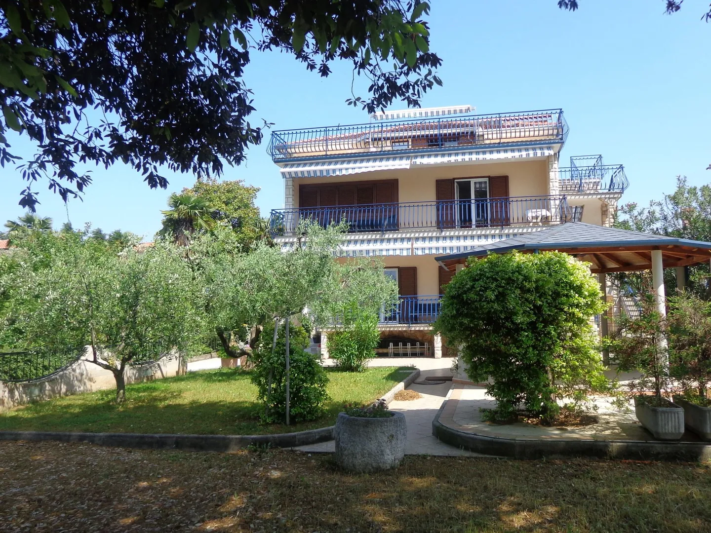 Vila u prvome redu do mora - Umag