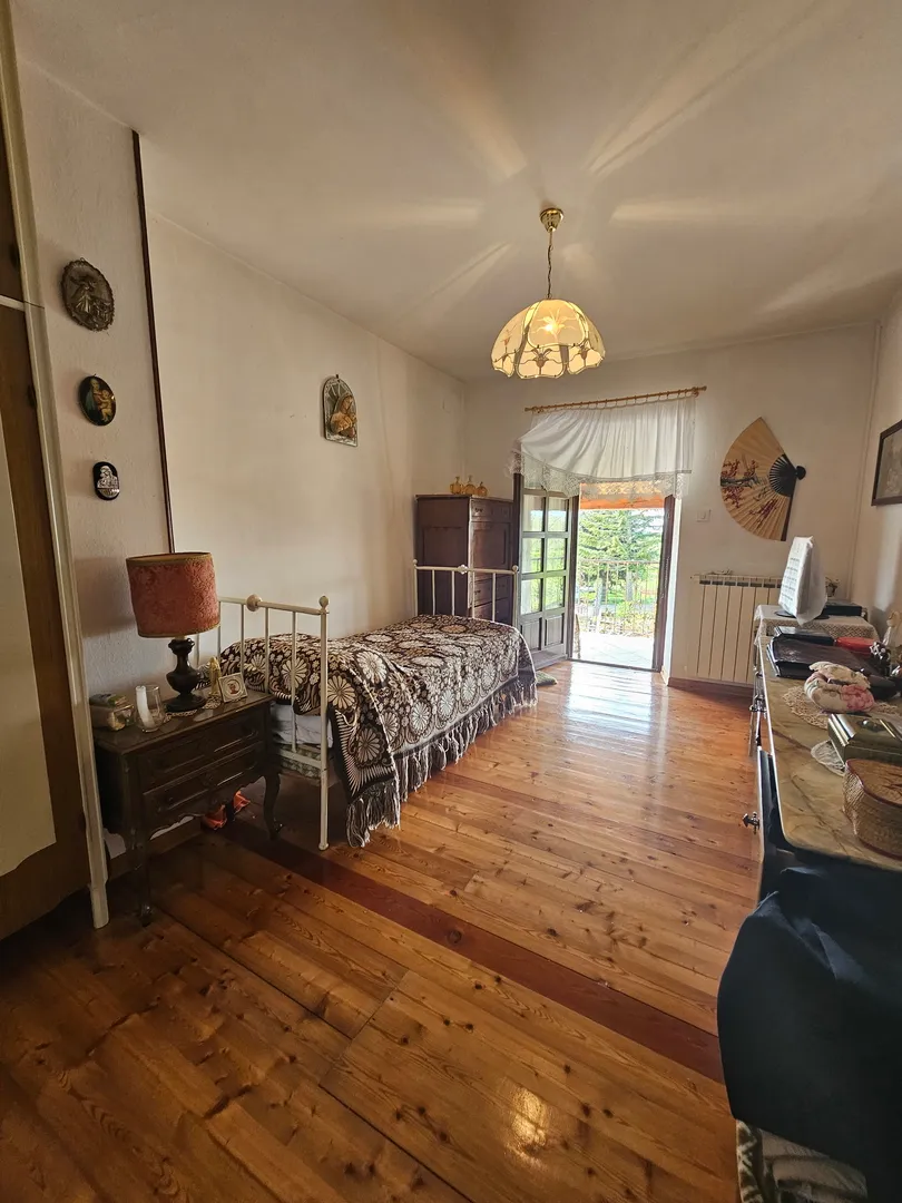 kamena kuća s velikim dvorištem kod buja u istri - slika 8