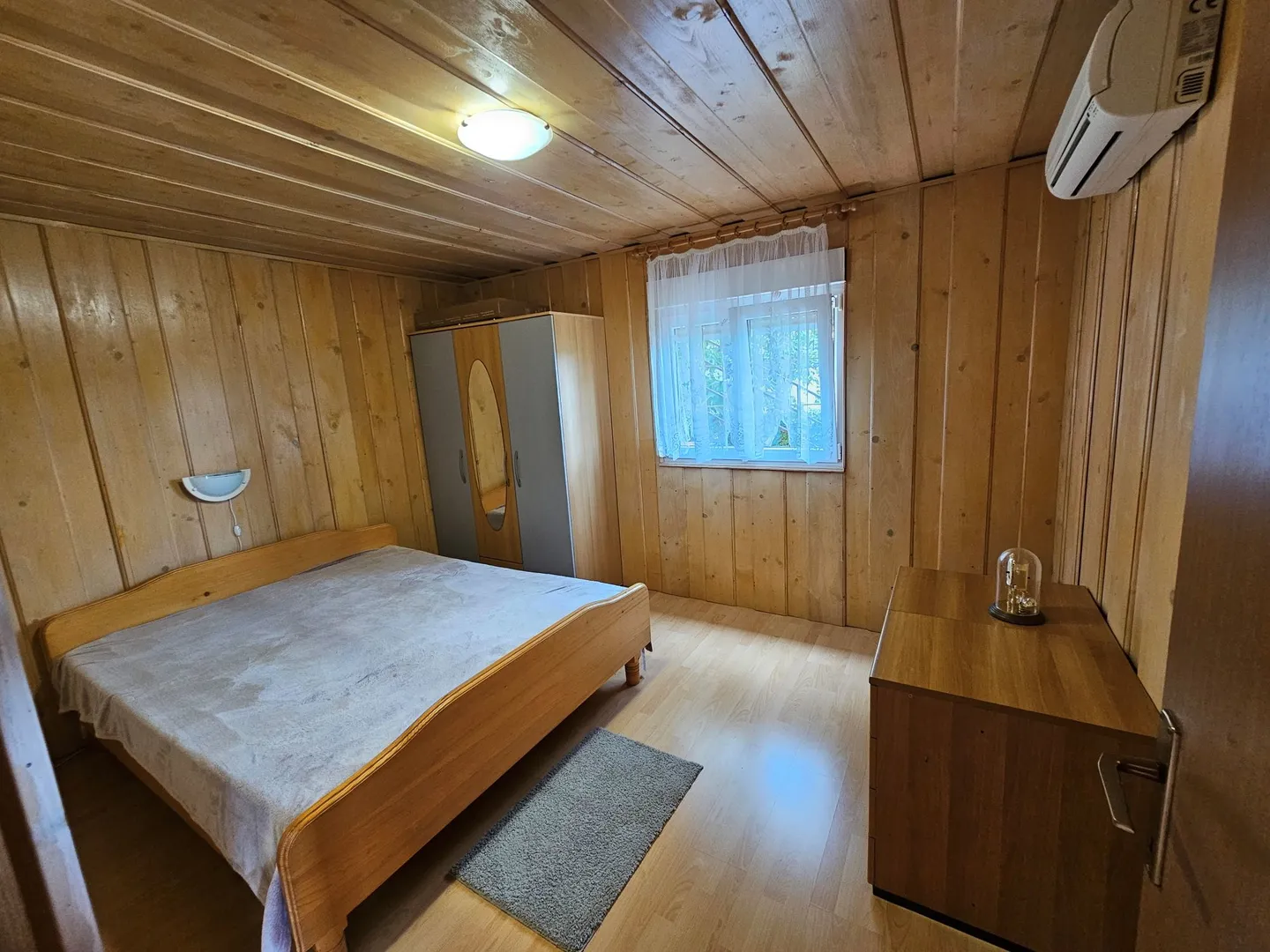 stan u novigradu u prizemlju blizu plaže i mora - slika 4