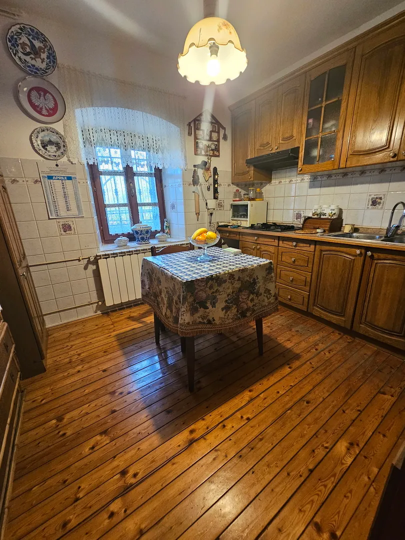 kamena kuća s velikim dvorištem kod buja u istri - slika 2