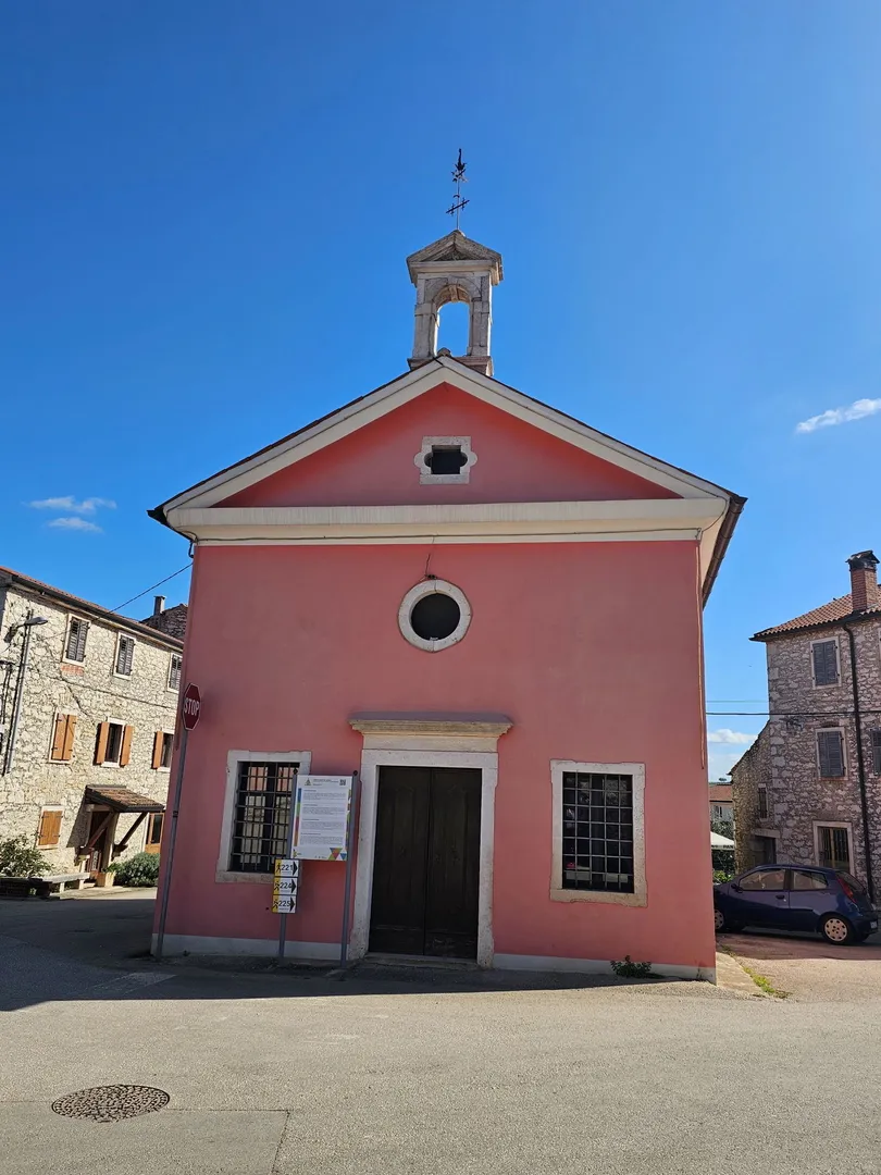 kamena istarska kuća s pogledom na more i dvorištem u brtonigli - slika 17