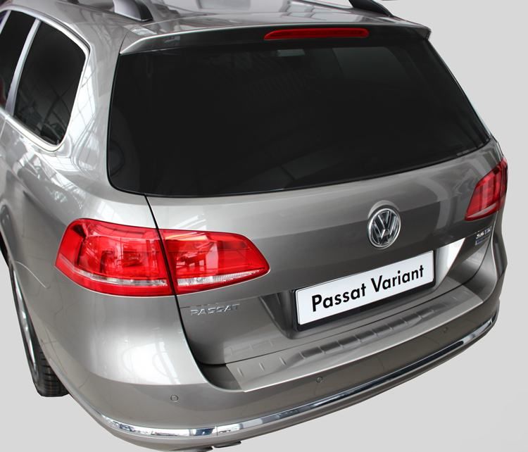 zaštitna-ukrasna lajsna zadnjeg branika za vw passat b7- top izgled - slika 2