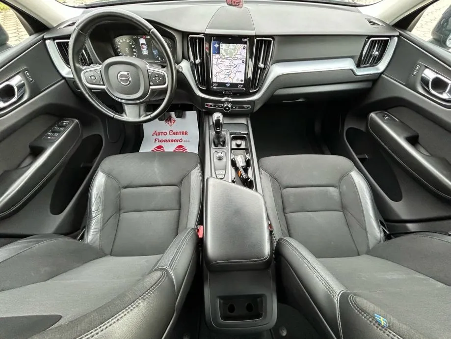 volvo xc60 2.0 d3 2018.,servisna, navi, kamera, park senz, alu 18.... - slika 9