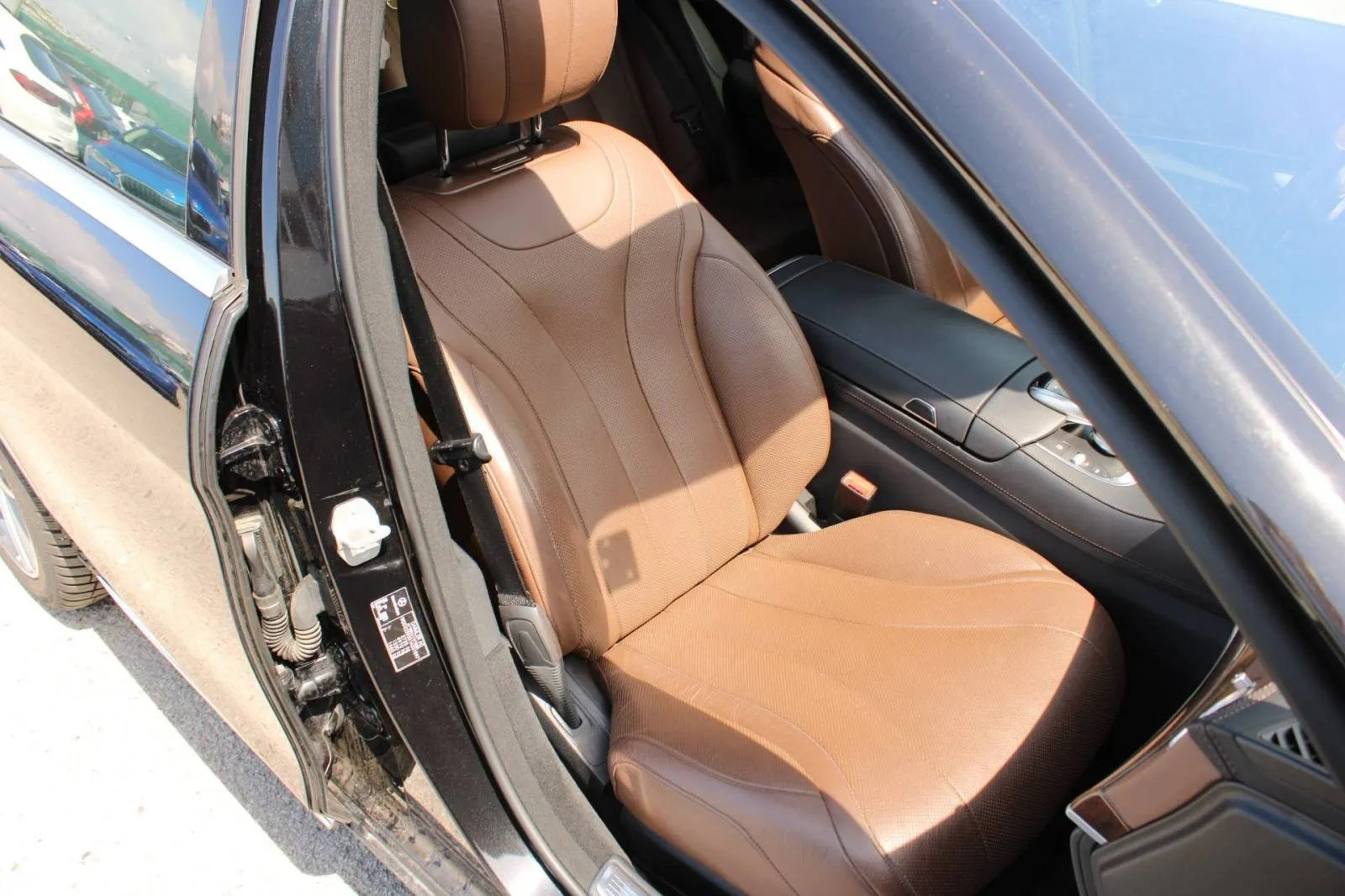 mercedes-benz klasa s 350d 4matic *panorama, burmester, kamera 360* - slika 14