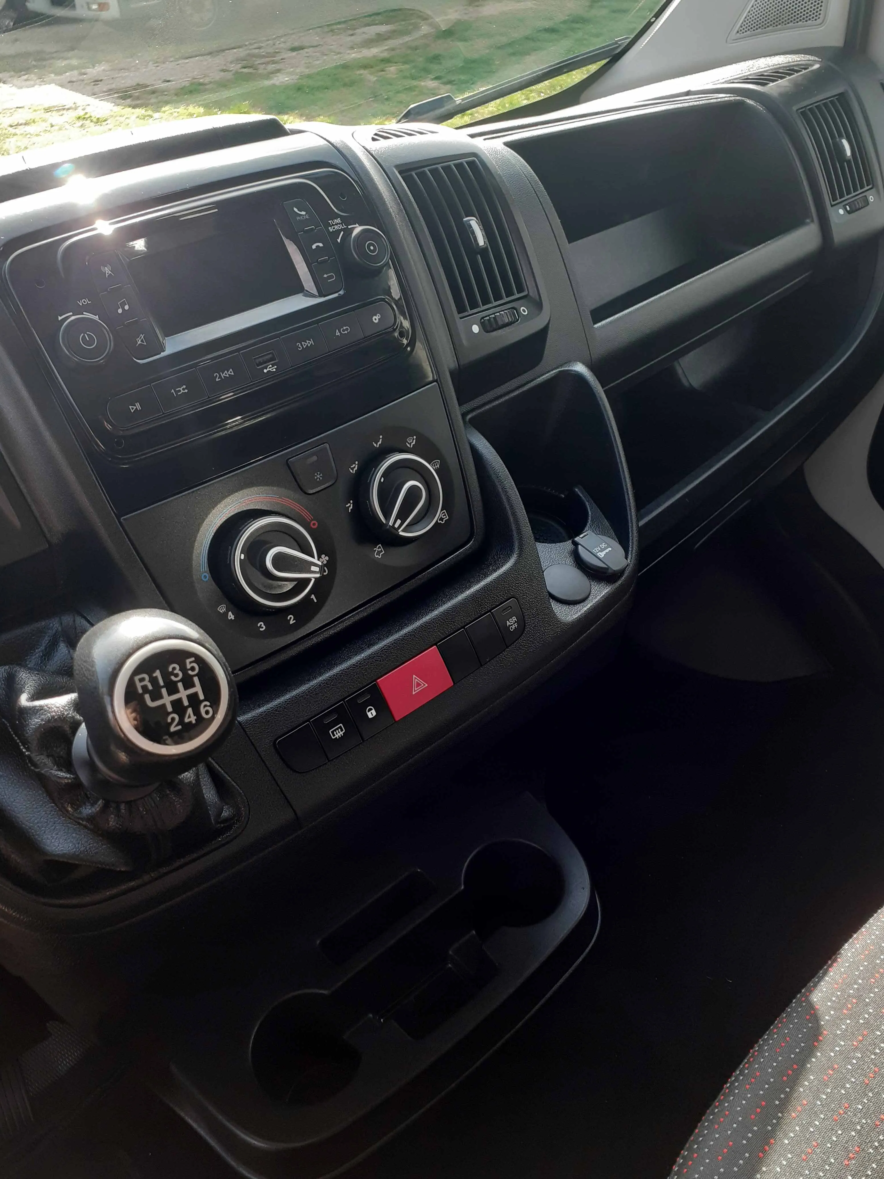 peugeot boxer 2.2 hdi, l4h3, 2023., novi motor i mjenjač, reg. 03/2027 - slika 8
