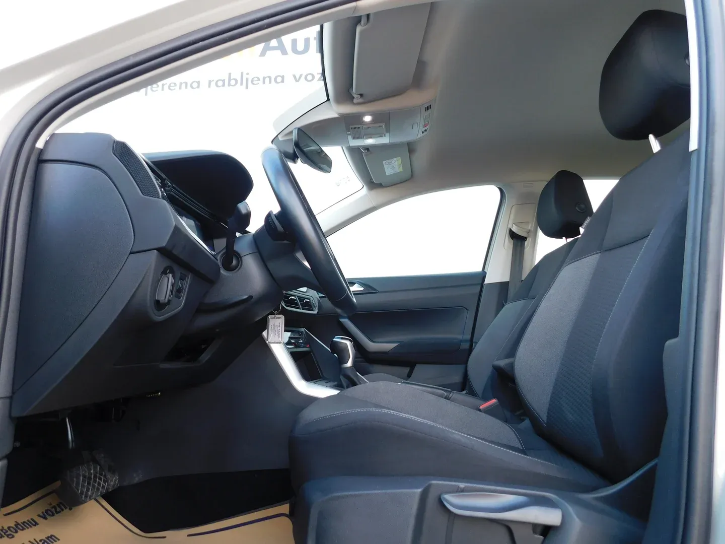 10162 volkswagen taigo 1.0 tsi dsg life - slika 7