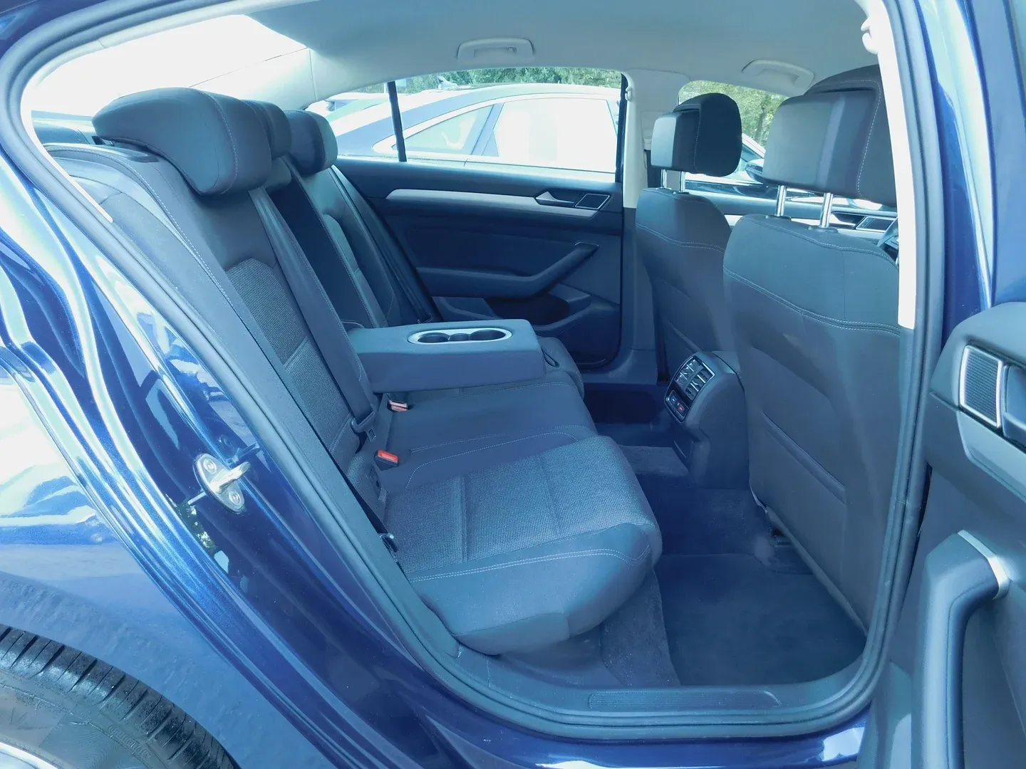 12456 volkswagen passat 1.6 tdi bmt comfortline - slika 13