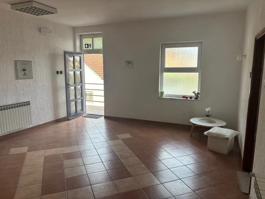 poslovni prostor: višnjevac, uredski, 22 m2, 1.kat - slika 4