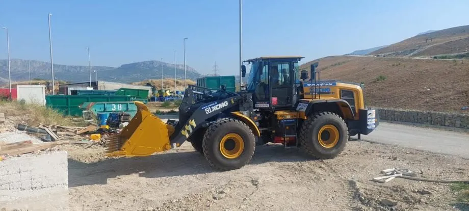 novi zglobni utovarivač na kotačima xcmg sa kašikom 3,2 m3 - slika 8