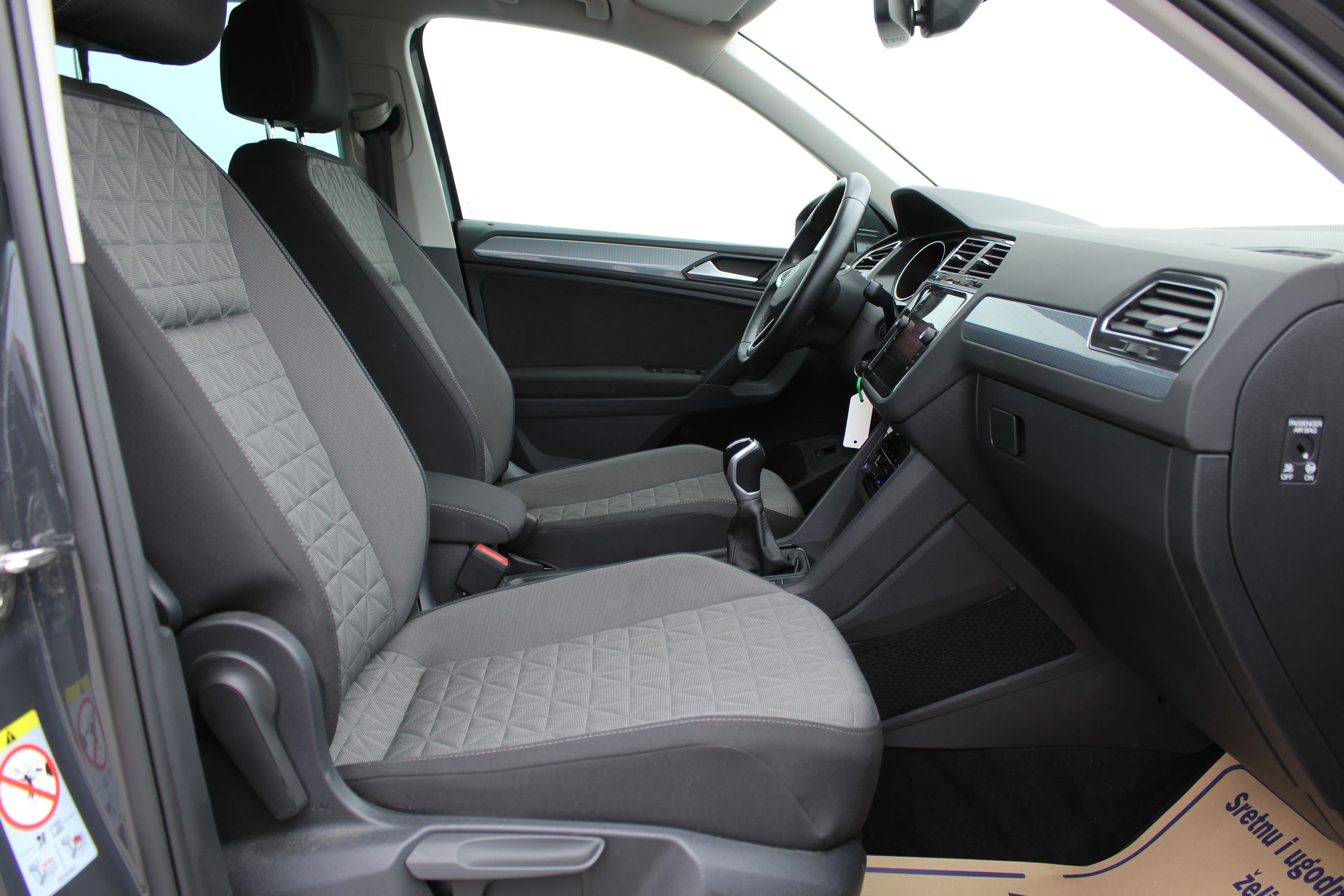 volkswagen tiguan 2.0 tdi life - slika 12
