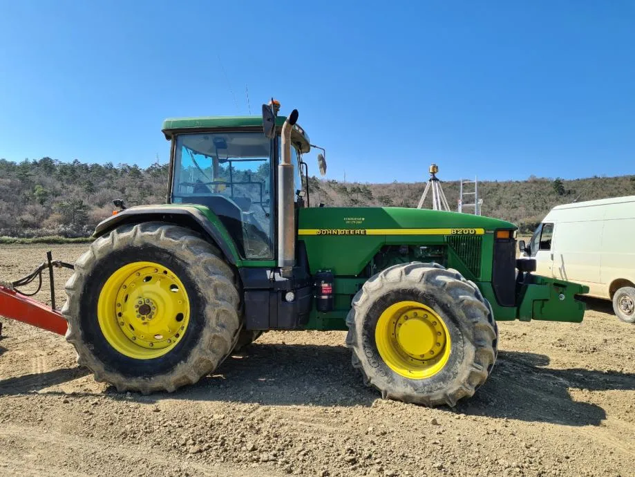 john deere 8200 - Bužinija, Novigrad