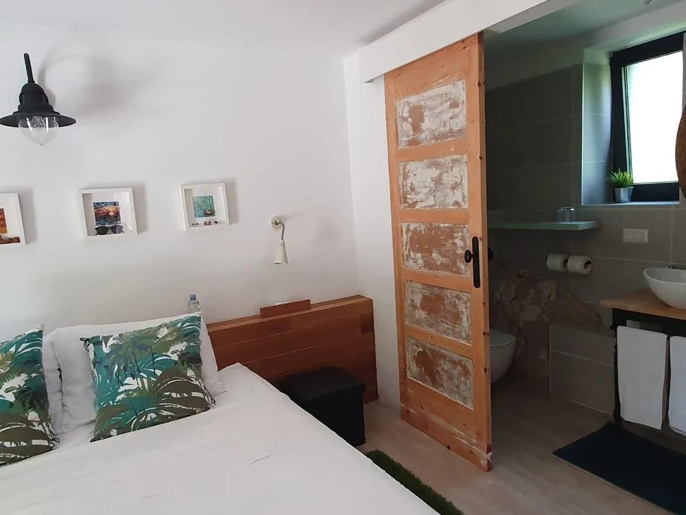 kuća: poreč, 349 m2, villa s bazenom, ljetnom kuhinjom, dupla garaža - slika 12