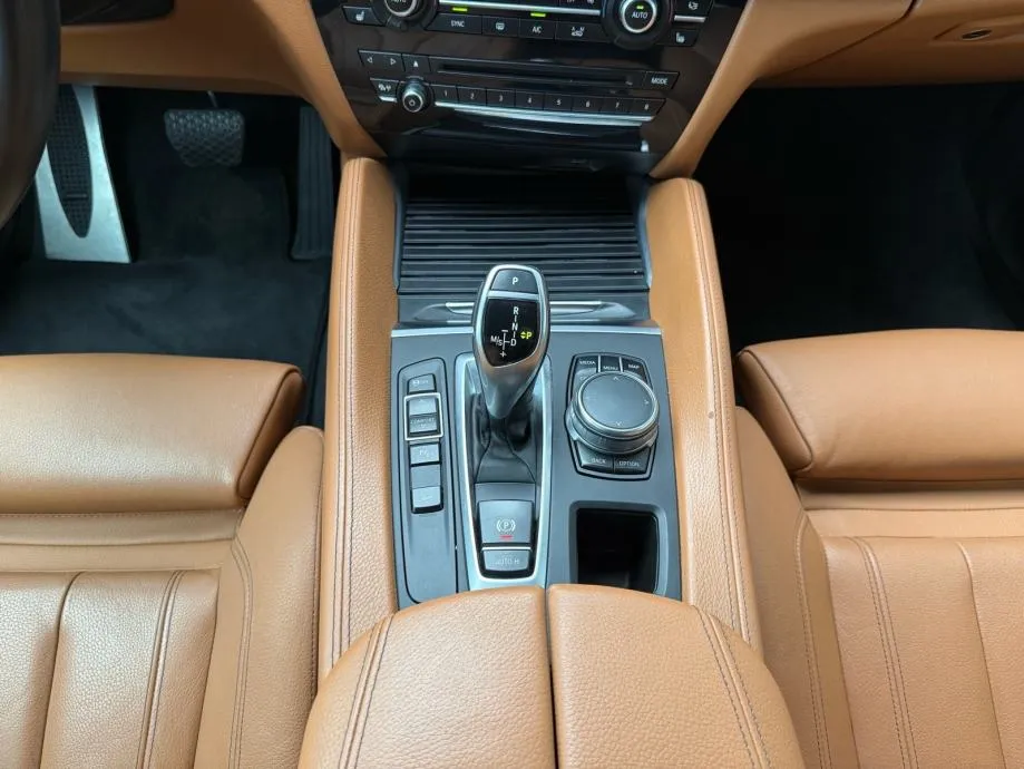 bmw x6 30d m-paket °virtual°velika navi°kamera°head-up°reg:6/2026° - slika 15
