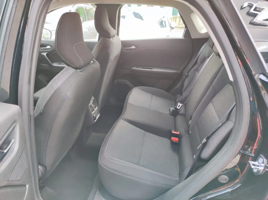 renault captur tce - 2020 - 90.000km - navi - servis - reg 1 god ! - slika 12