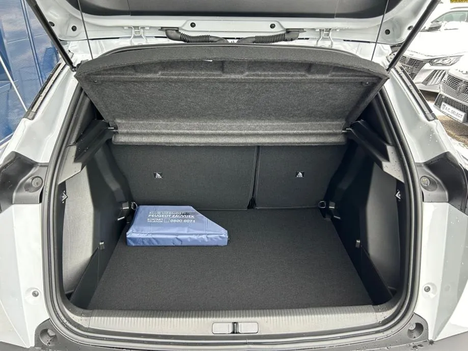 peugeot 2008 allure puretech 100 - isporuka odmah! - slika 22