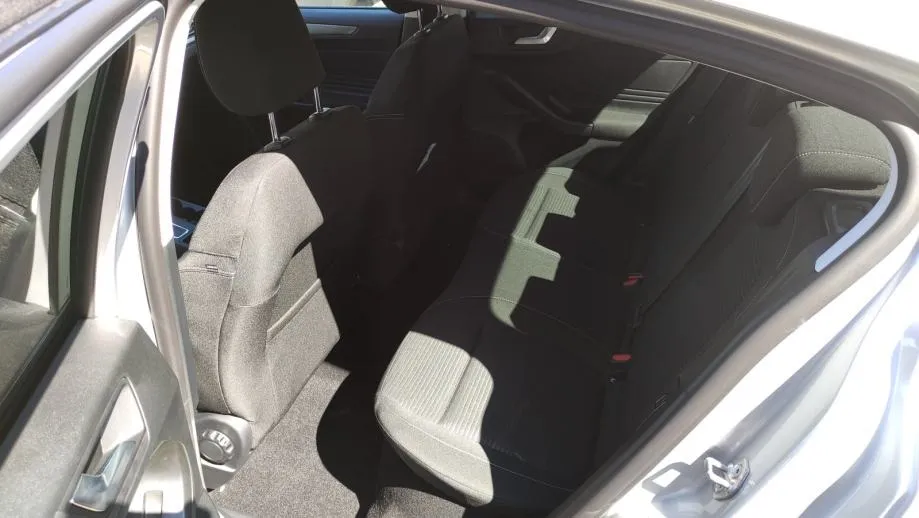 ford focus titanium 1.5 ecoblue automatik - slika 8