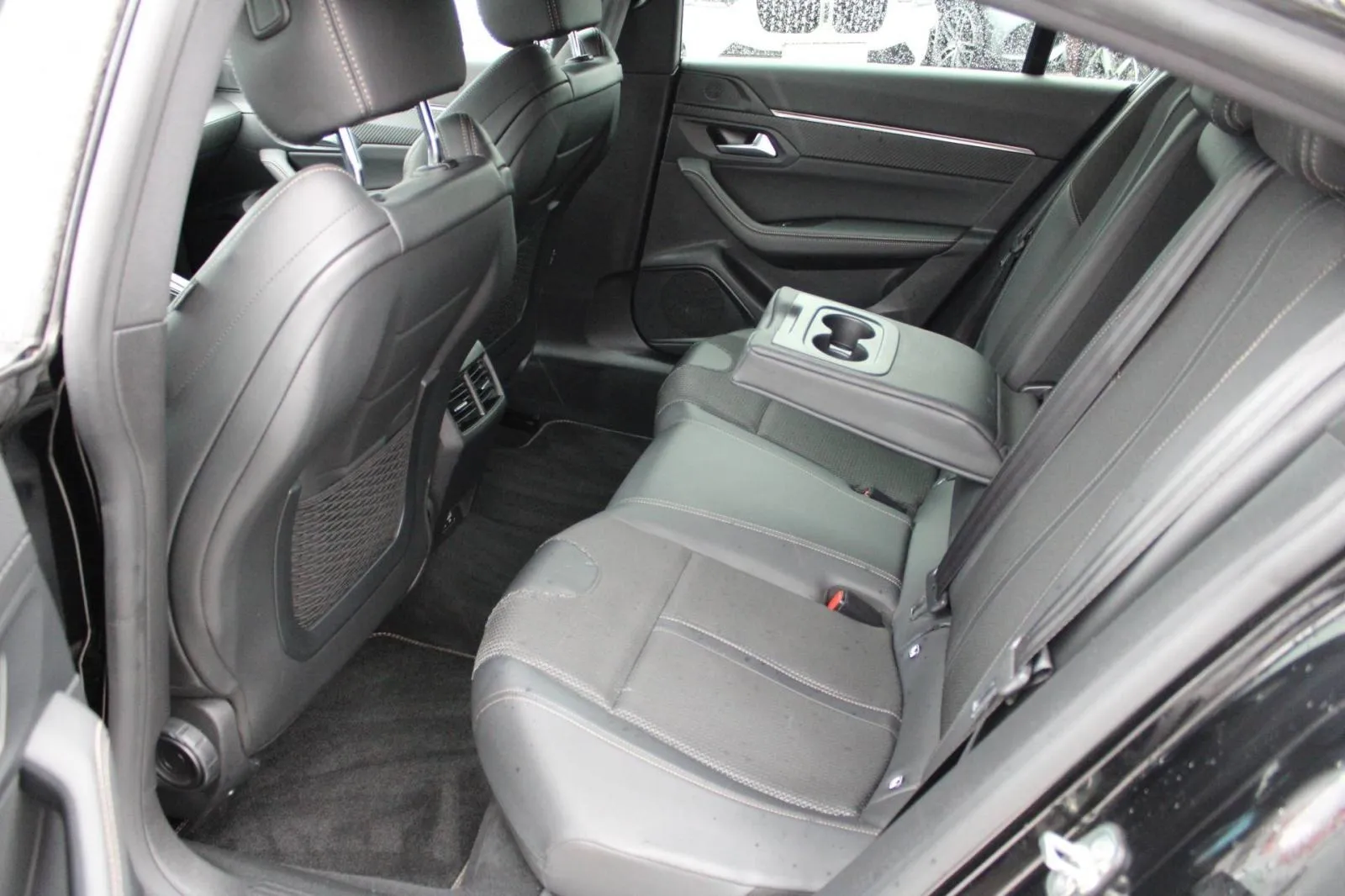 peugeot 508 1.2 puretech gt automatik *led, navigacija, kamera* - slika 22