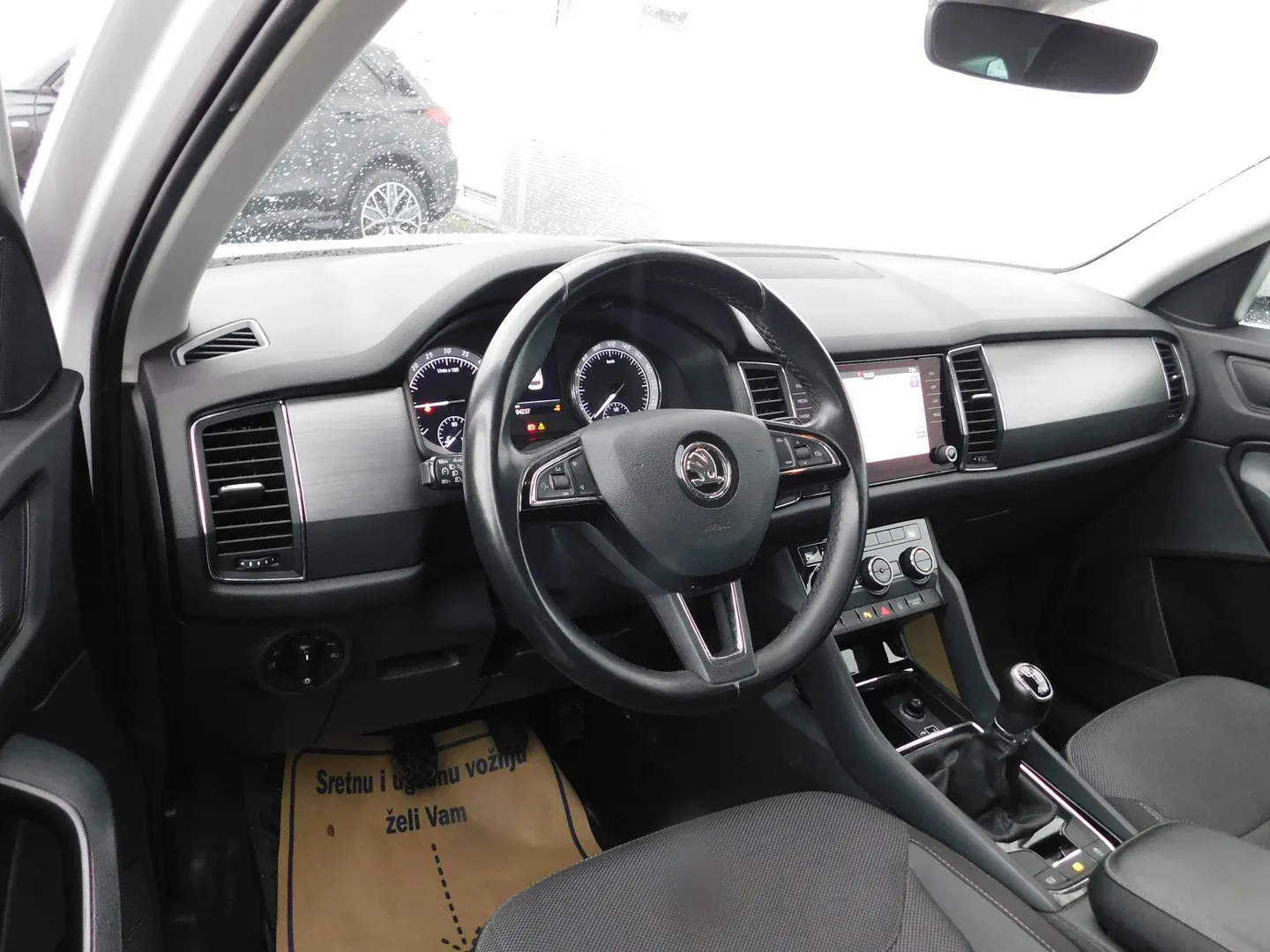 12933 škoda kodiaq business 2.0 tdi 4x4 - slika 8