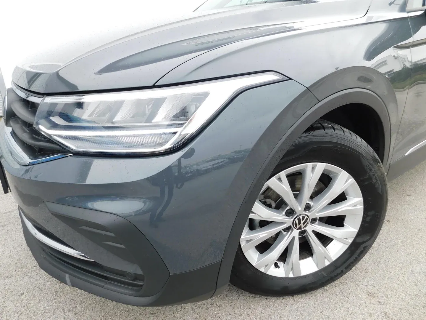 10189 volkswagen tiguan 2.0 tdi life - slika 7