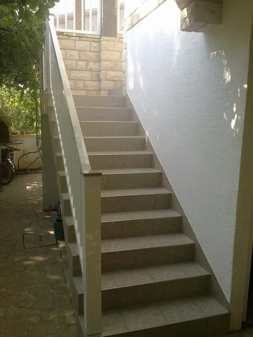 vir, kuća s 4 apartmana(312m2), 250m od mora, južna strana!!! - slika 10
