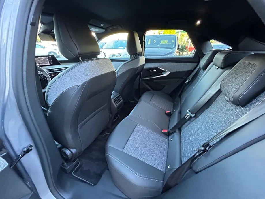 peugeot 3008 hybrid allure - 2025 - 38 km - novo - gratis reg !!! - slika 13