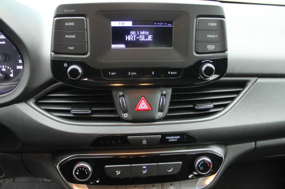 hyundai i30 1.6 crdi - slika 15