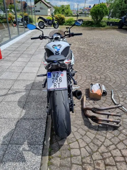bmw s 1000 r abs tcs esa, akrapovic, 2014 god. - slika 2