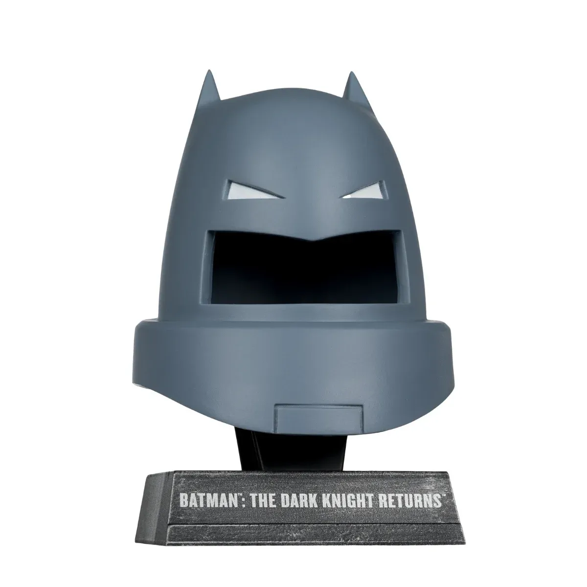 McFarlane DC Direct – Armored Batman Cowl Replica - Zagreb